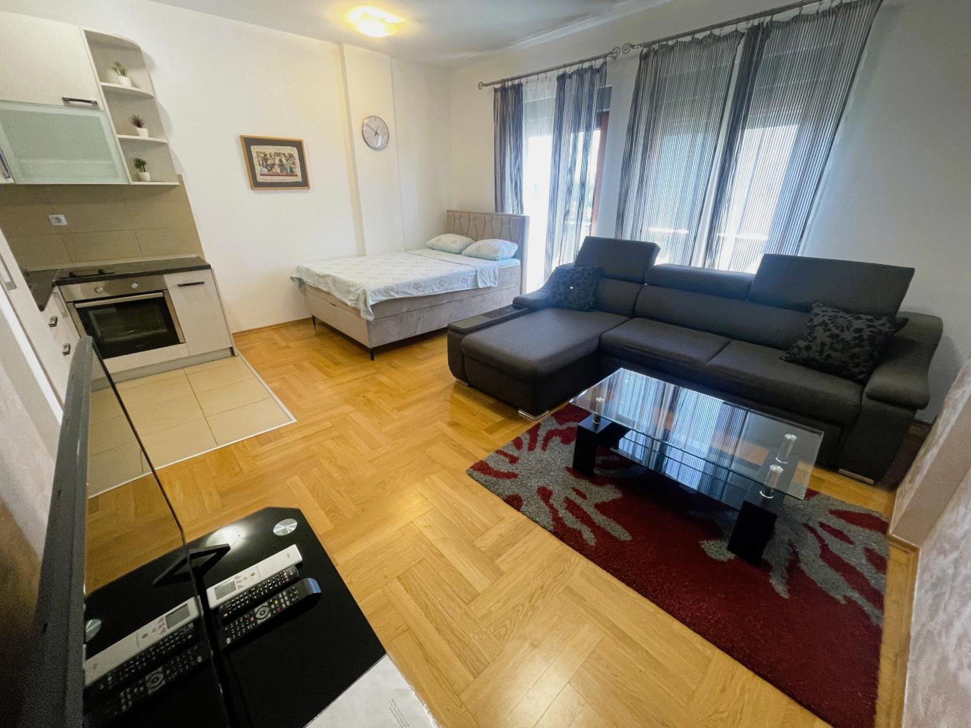 Renta Stanovi Podgorica Apartment Exterior photo